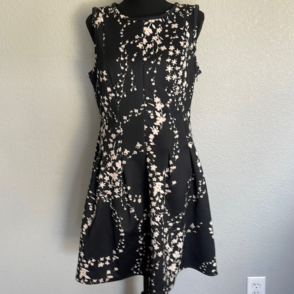 NWT Ann Taylor Black With off white floral design dress.